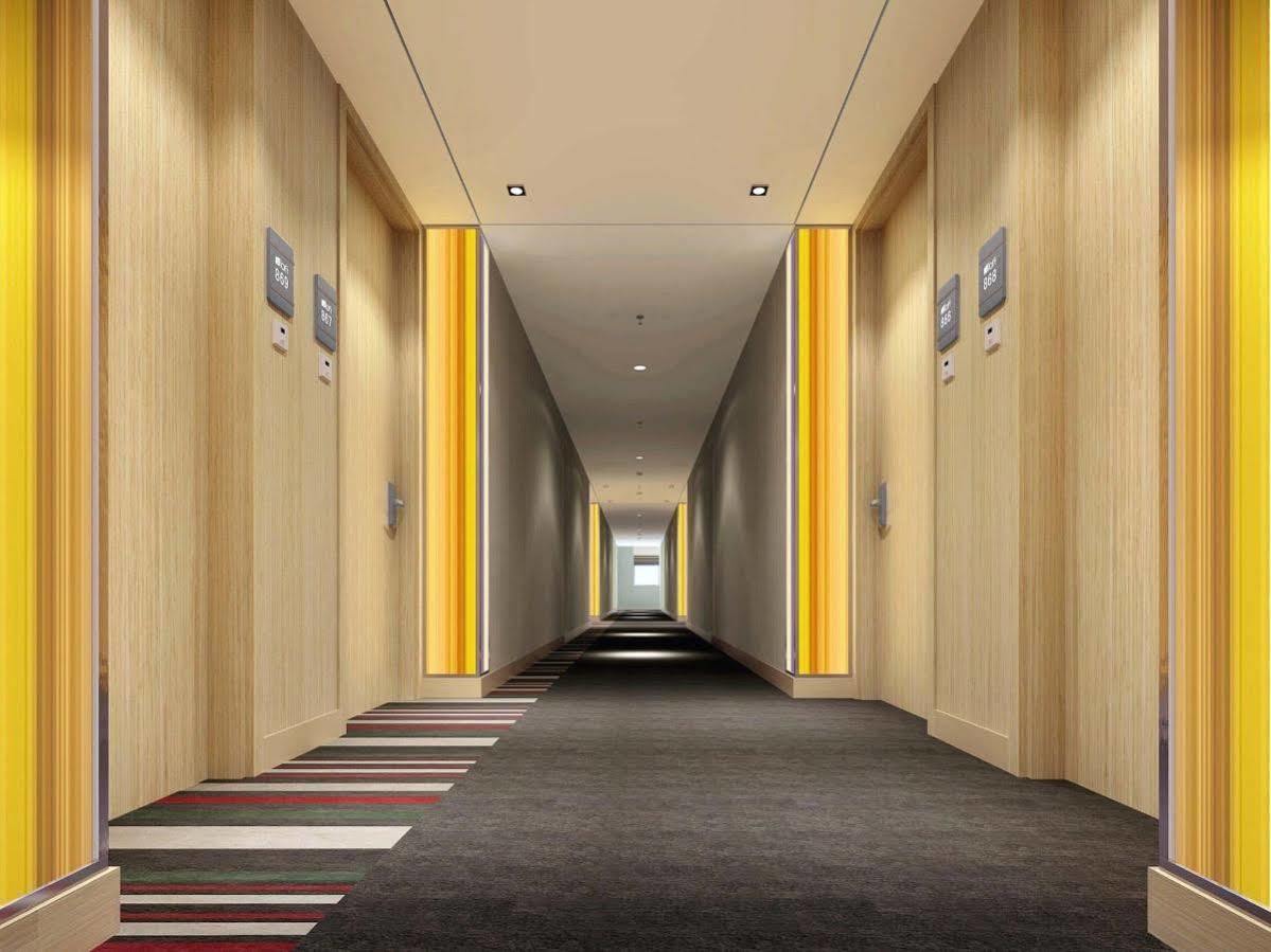 Отель Aloft Yancheng Яньчэн Экстерьер фото
